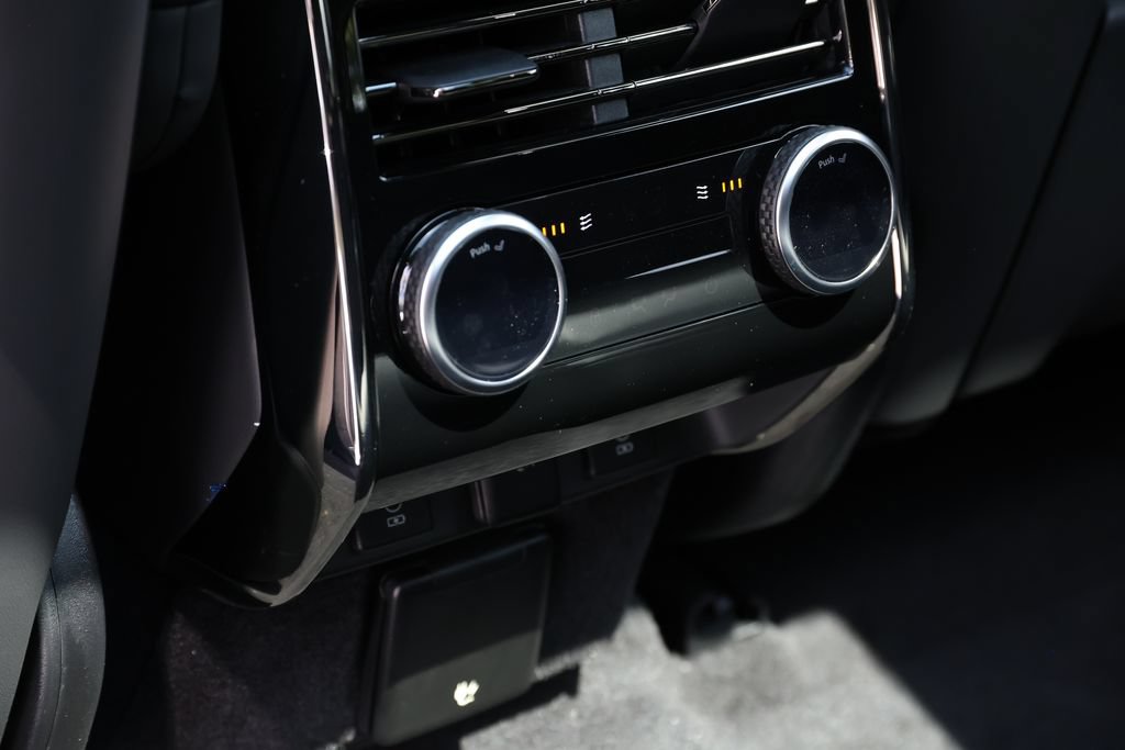 New 2026 Land Rover Range Rover Sport Dynamic SE AWD/4WD image 14