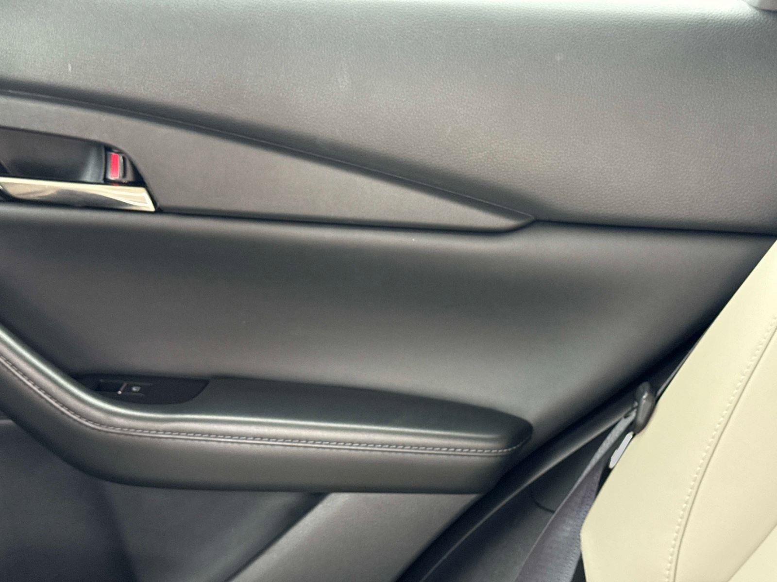 Certified 2025 MAZDA CX-30 AWD 2.5 S w/ Preferred Package image 14