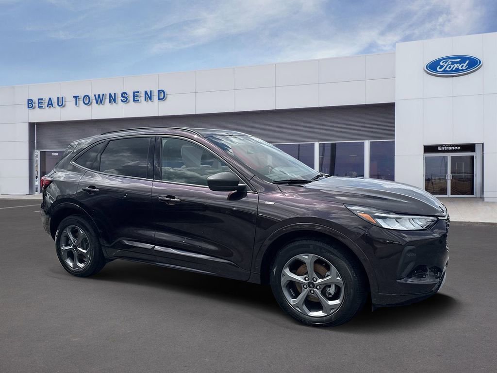 Certified 2023 Ford Escape ST-Line w/ Tech Pack #1 image 3