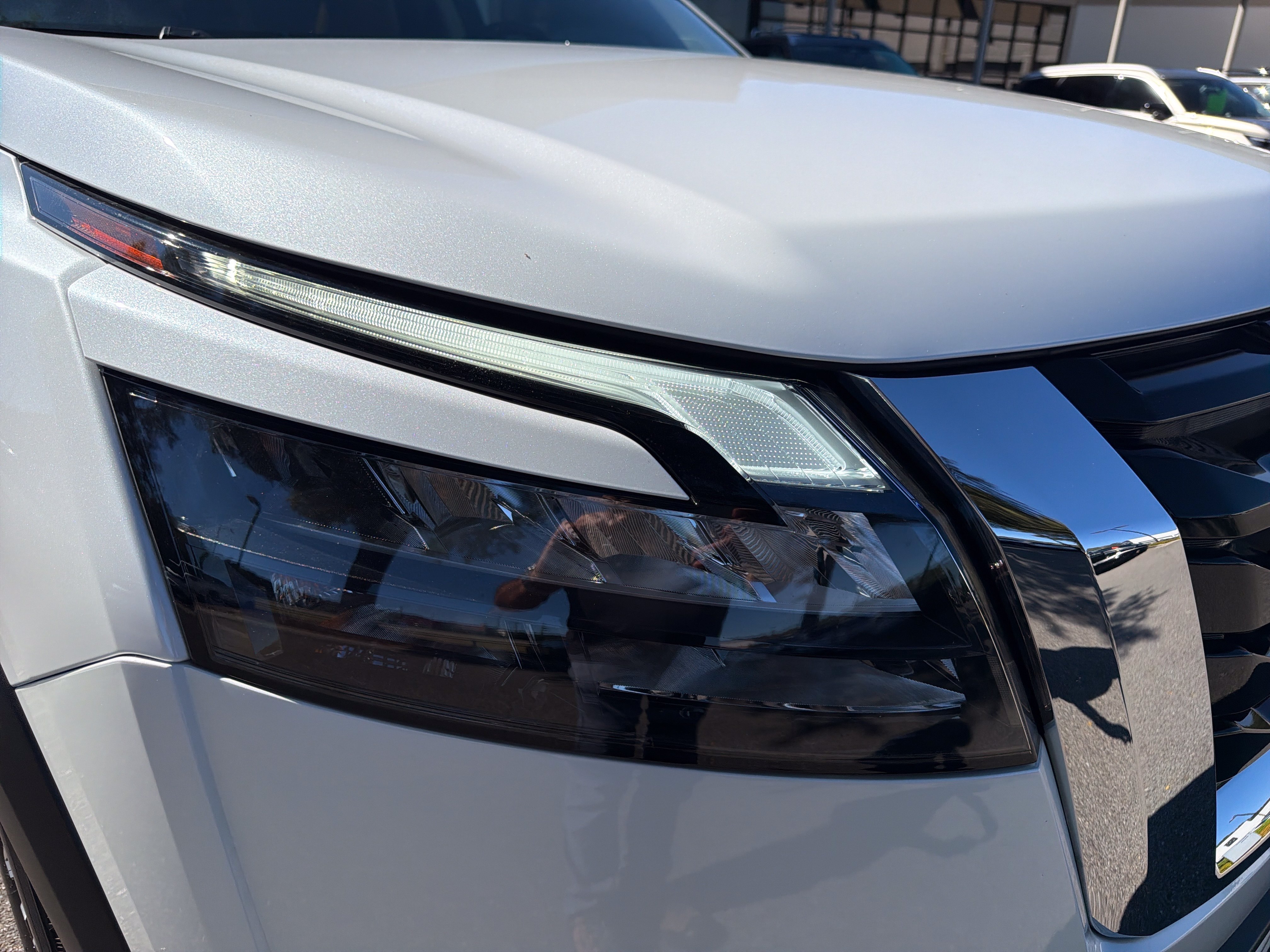 Used 2025 Nissan Pathfinder Platinum w/ Cargo Package FWD image 14
