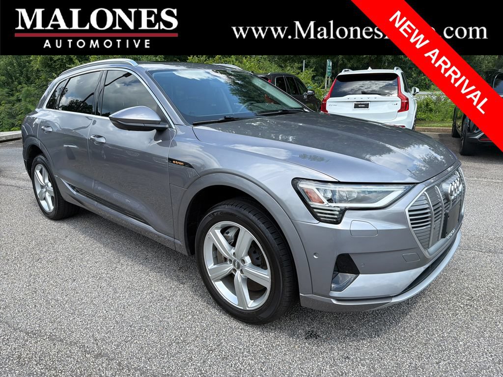 Used 2019 Audi e-tron Premium Plus AWD/4WD video 1