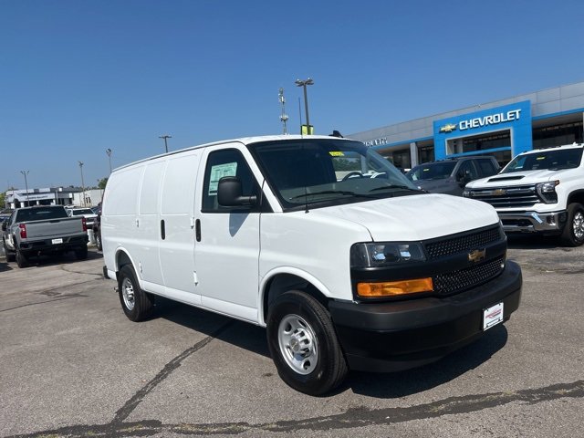 New 2025 Chevrolet Express 2500