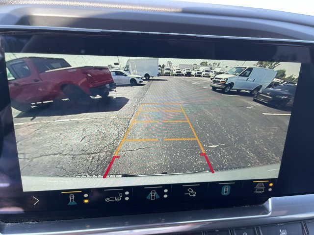 Used 2022 Chevrolet Silverado 1500 LT AWD/4WD image 17