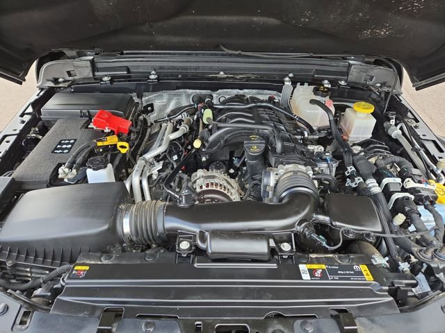 Used 2024 Jeep Gladiator Mojave w/ Technology Group image 37