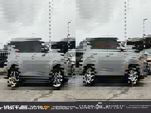 Used 2023 Kia Soul LX w/ Option Group 015 image 3