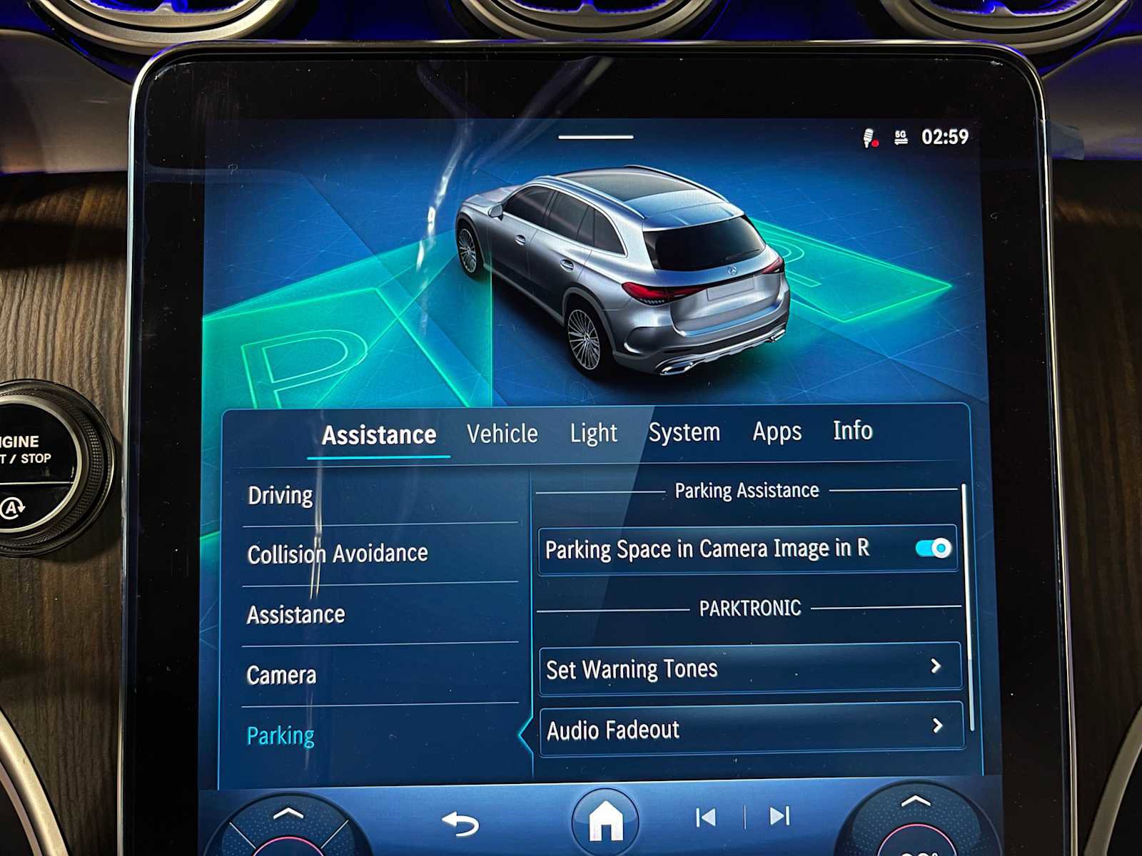 Used 2025 Mercedes-Benz GLC 300 4MATIC image 30