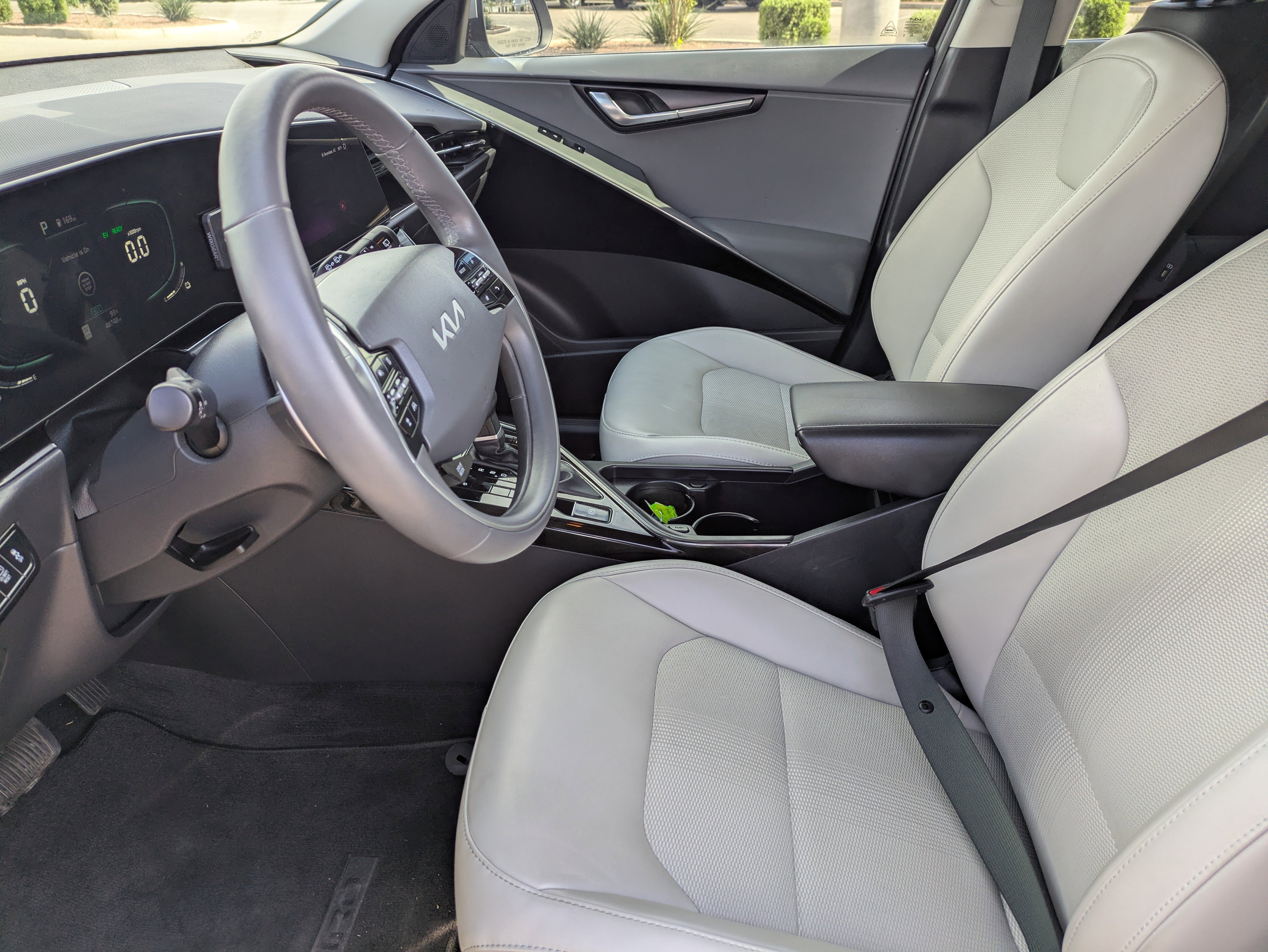 Certified 2023 Kia Niro EX image 25