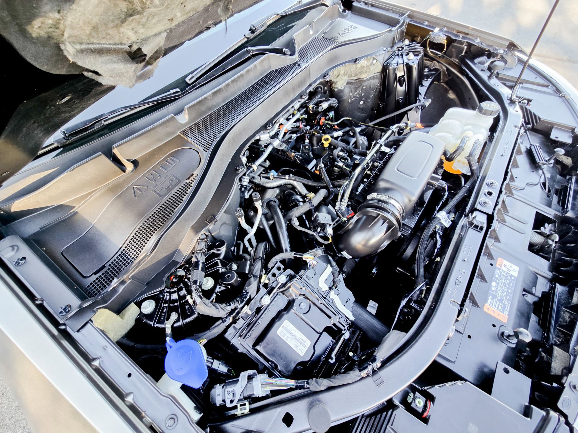 Used 2023 Ford Explorer XLT image 41