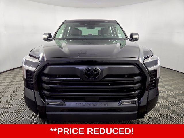 Used 2022 Toyota Tundra SR5 w/ SR5 Convenience Package AWD/4WD image 2