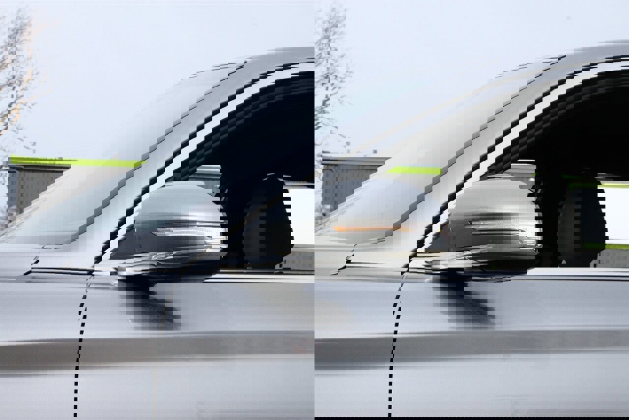 Used 2022 Genesis G70 2.0T RWD image 11