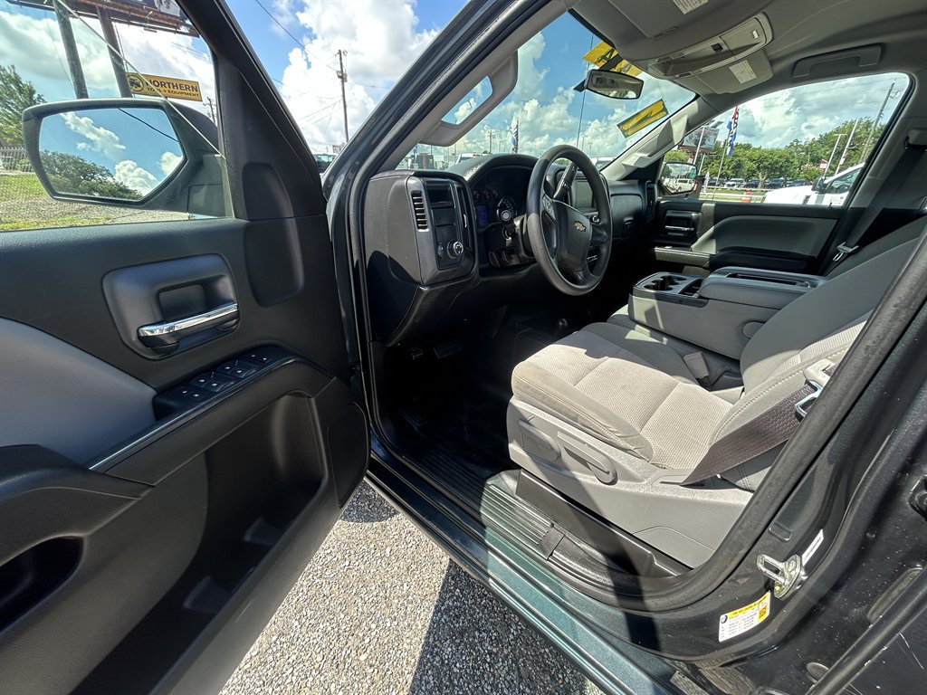 Used 2017 Chevrolet Silverado 2500 W/T AWD/4WD image 8