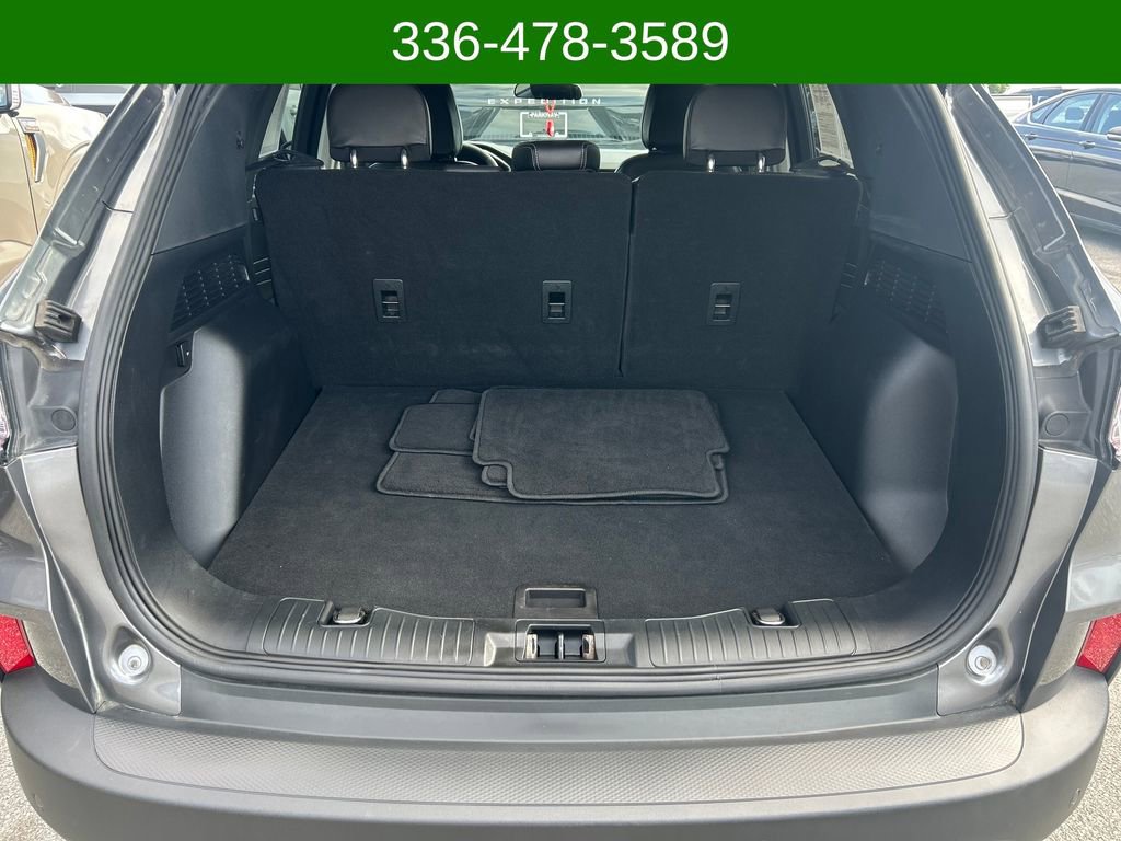 Used 2022 Ford Escape SEL w/ Technology Package FWD image 18