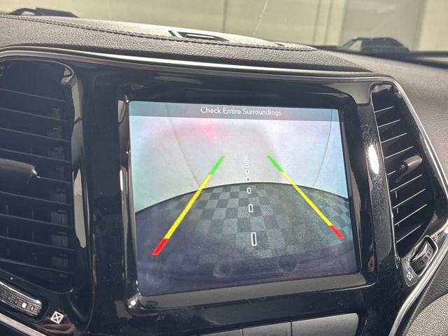 Used 2019 Jeep Cherokee Limited image 38