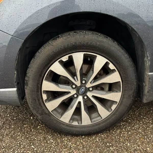 Used 2017 Subaru Outback 2.5i Limited AWD/4WD image 14