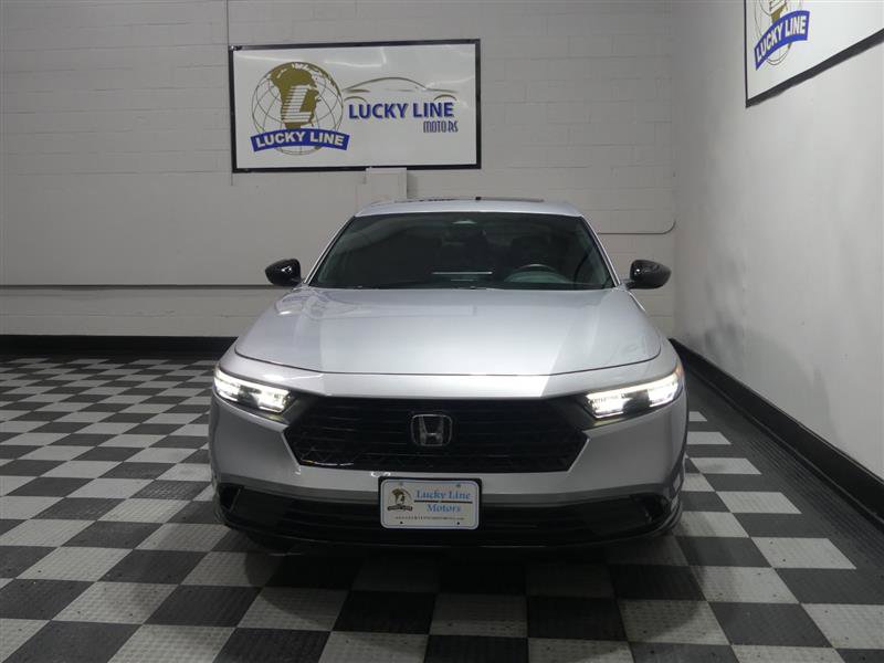 Used 2023 Honda Accord Sport image 2