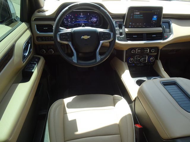 Used 2024 Chevrolet Suburban Premier w/ Advanced Technology Package AWD/4WD image 15