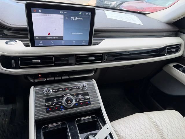 Certified 2023 Lincoln Aviator Black Label w/ Dynamic Handling Package AWD/4WD image 19