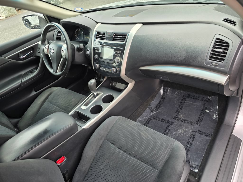 Used 2015 Nissan Altima 2.5 SV FWD image 28