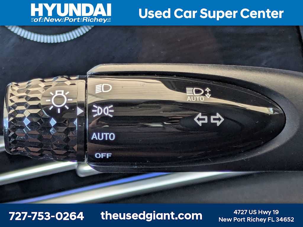 Certified 2023 Hyundai Elantra Limited w/ Cargo Package FWD image 34