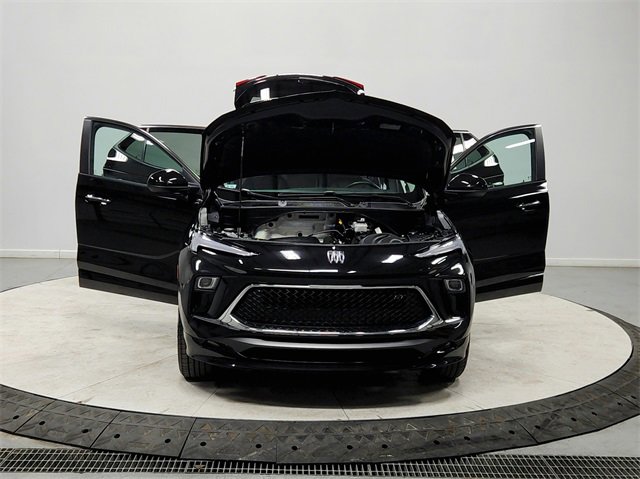 Used 2024 Buick Encore GX Sport Touring image 10