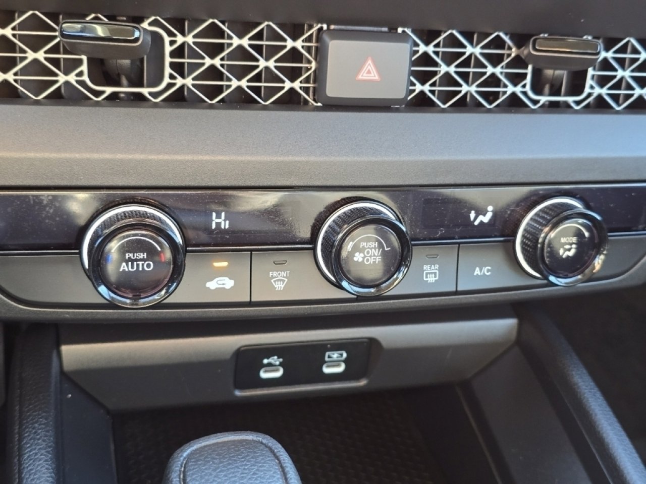 Certified 2025 Honda Accord LX image 31