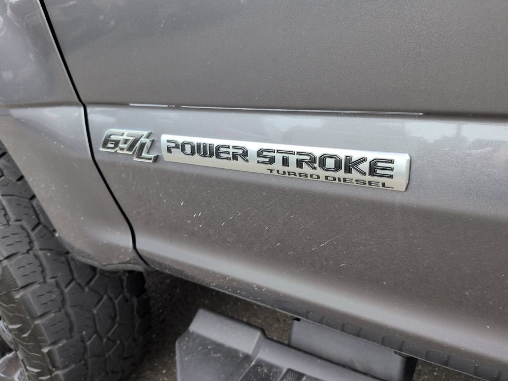 Used 2022 Ford F350 XLT w/ Black Appearance Package AWD/4WD image 5
