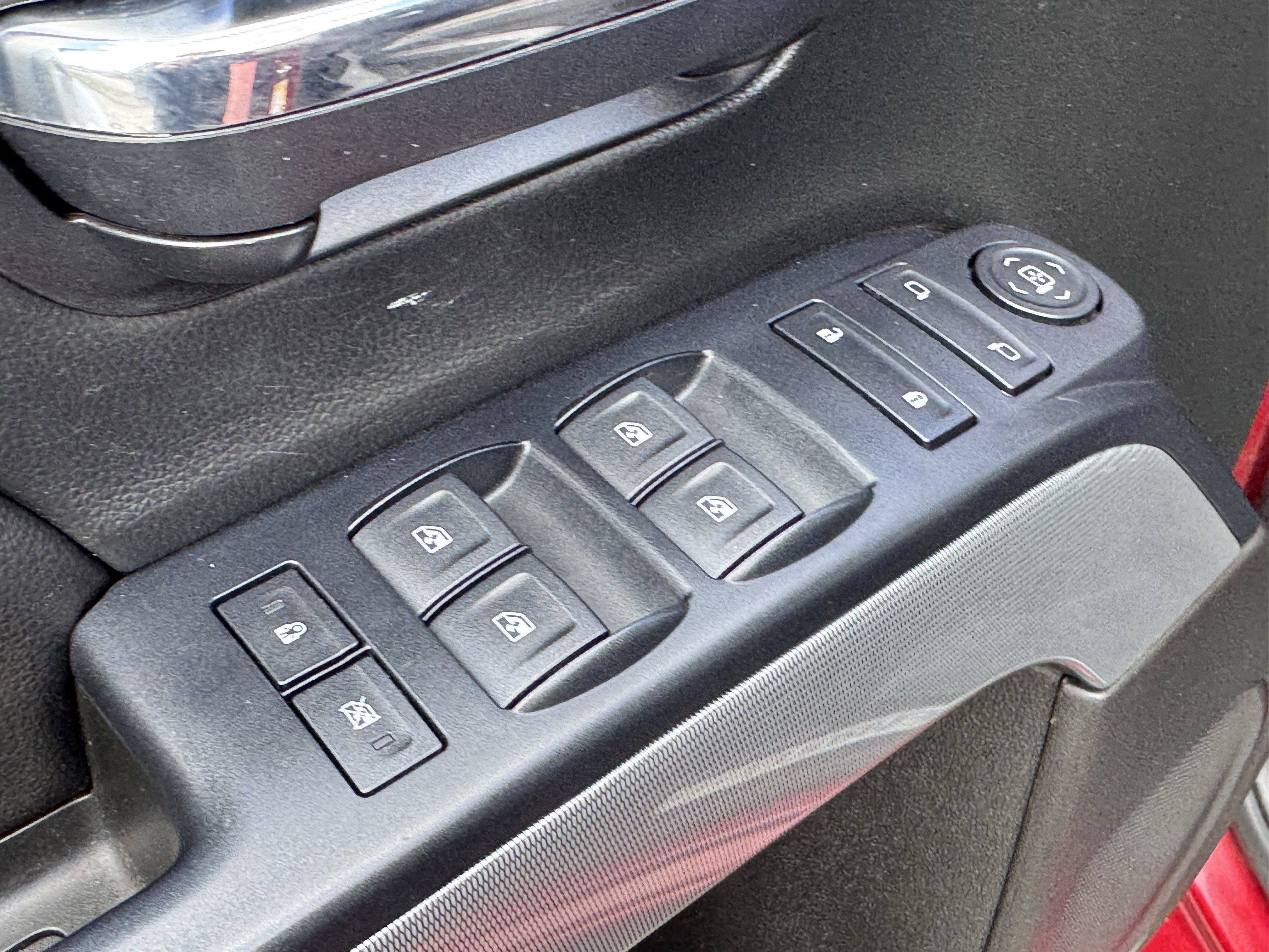 Used 2018 Chevrolet Silverado 1500 LT w/ All Star Edition image 23