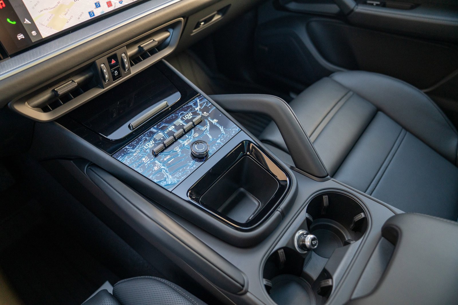 Certified 2026 Porsche Cayenne AWD/4WD image 20