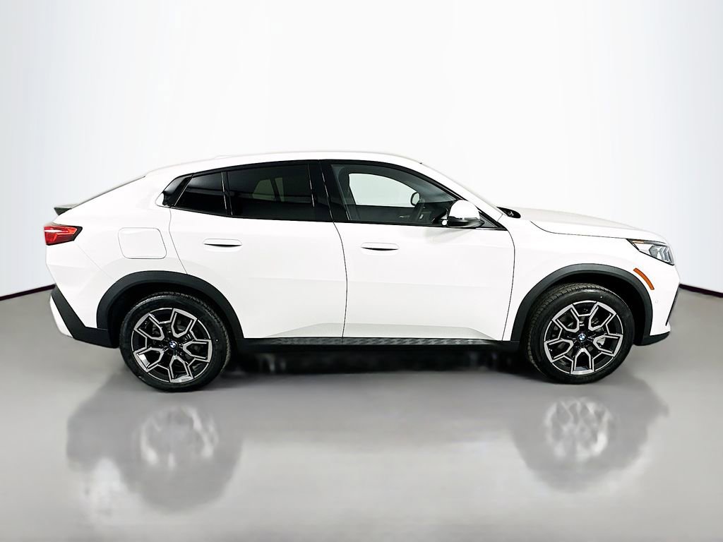 New 2026 BMW X2 xDrive28i w/ Convenience Package image 4