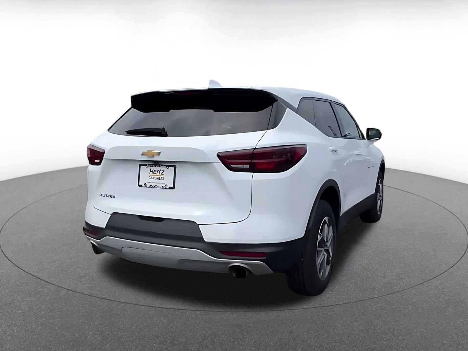 Used 2025 Chevrolet Blazer LT FWD image 14