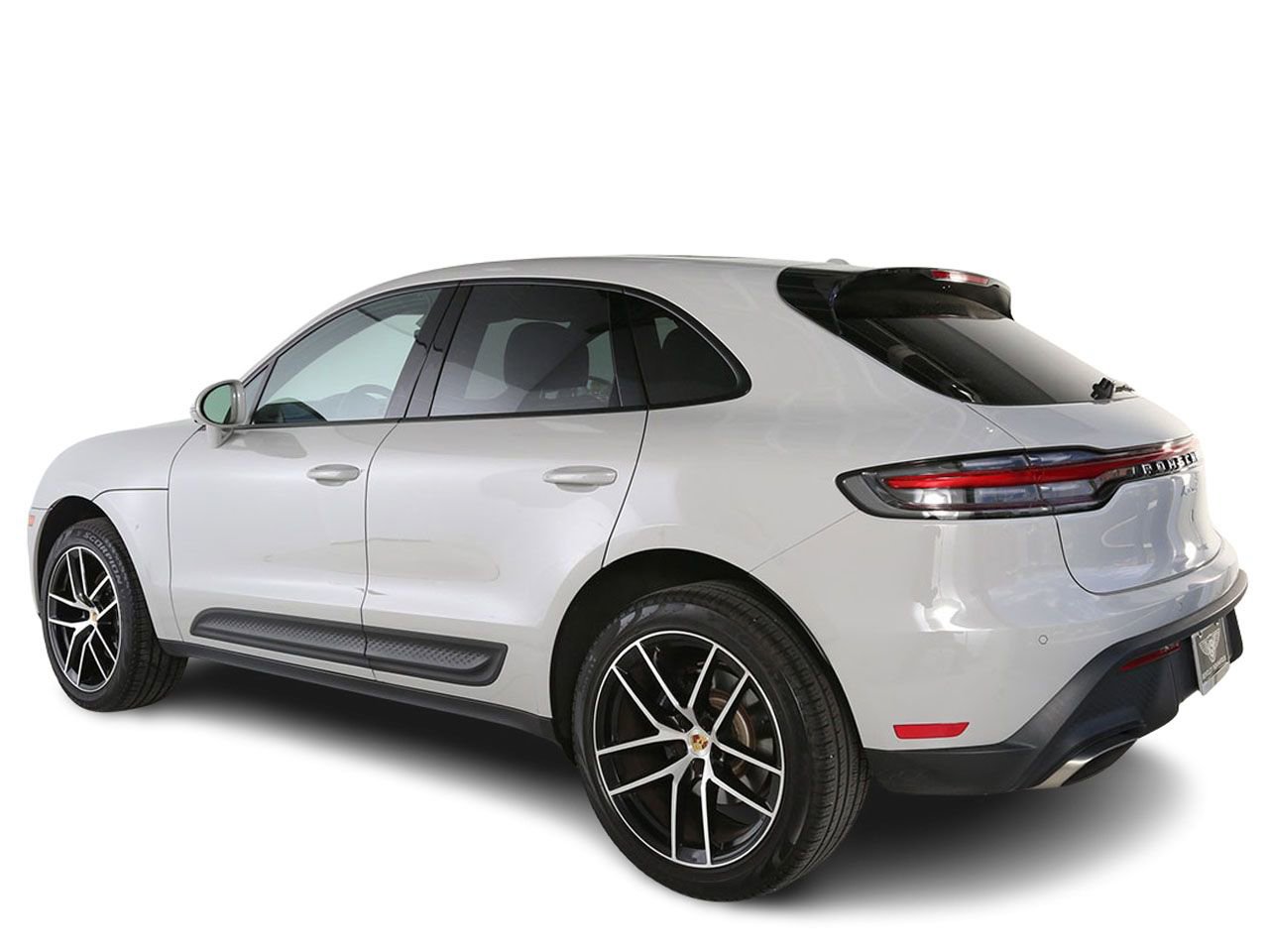 Used 2024 Porsche Macan AWD/4WD image 10