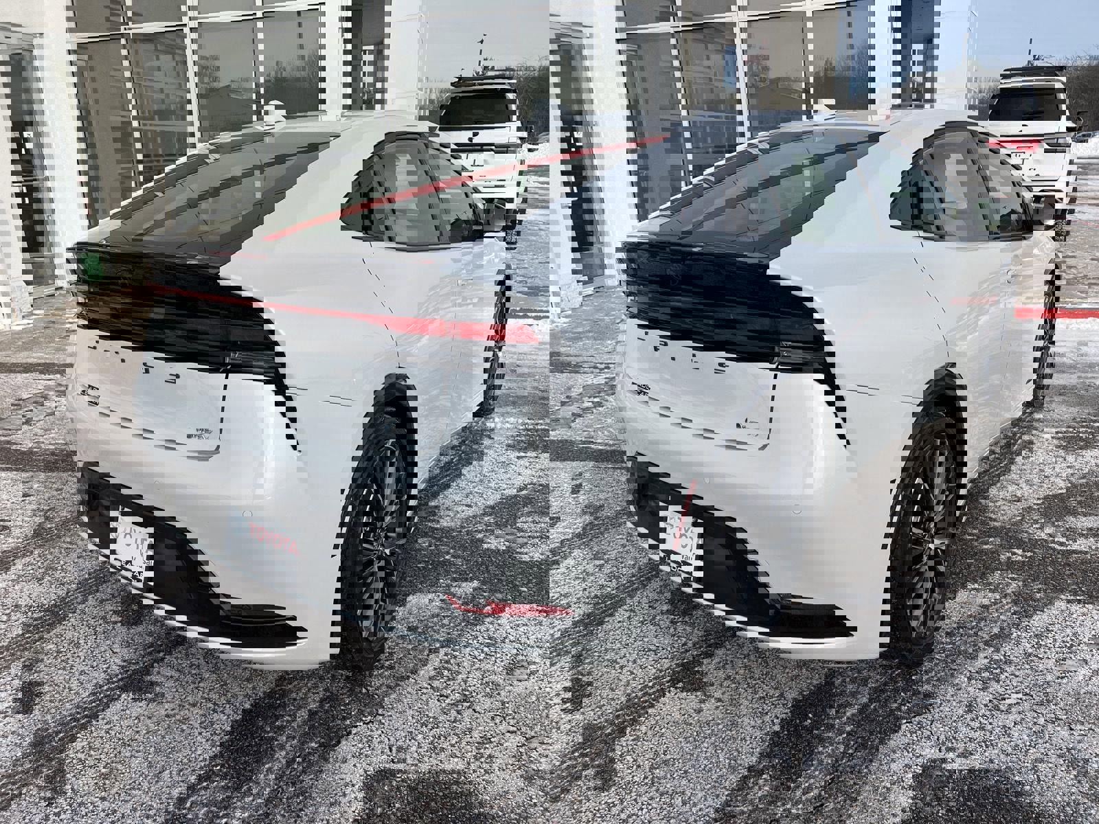 Used 2025 Toyota Prius XLE image 11