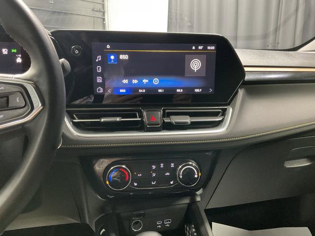 Used 2024 Chevrolet TrailBlazer ACTIV AWD/4WD image 24