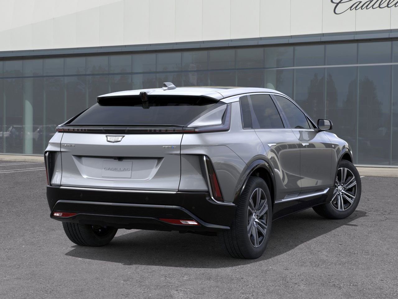 Used 2026 Cadillac Lyriq Luxury w/ LPO, Floor Liner Package RWD image 5