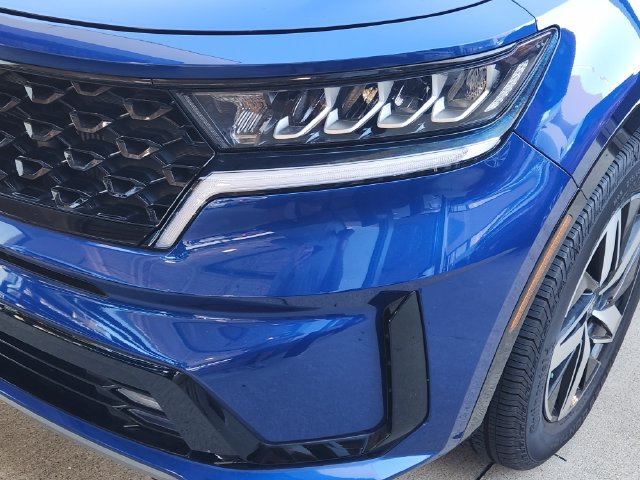 Used 2023 Kia Sorento EX FWD image 6