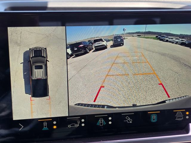 Used 2022 Chevrolet Silverado 1500 LT Trail Boss w/ LT Trail Boss Premium Package AWD/4WD image 20