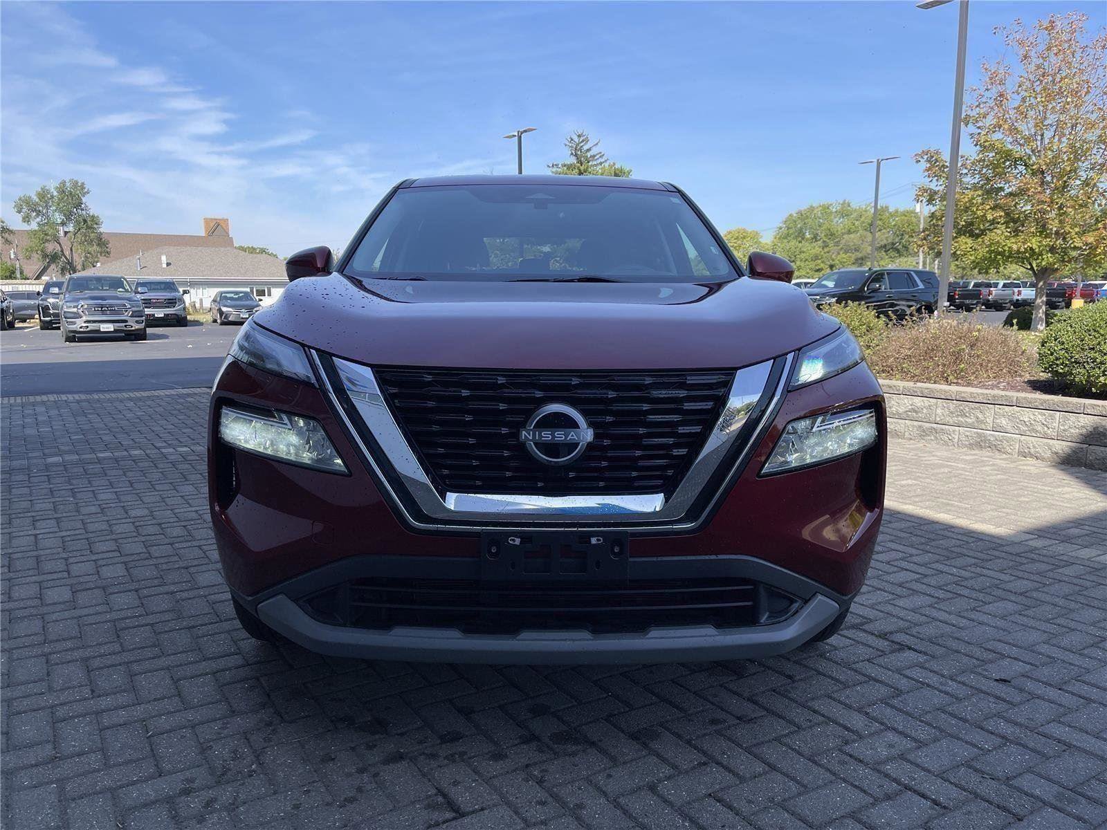 Used 2023 Nissan Rogue SV AWD/4WD image 8