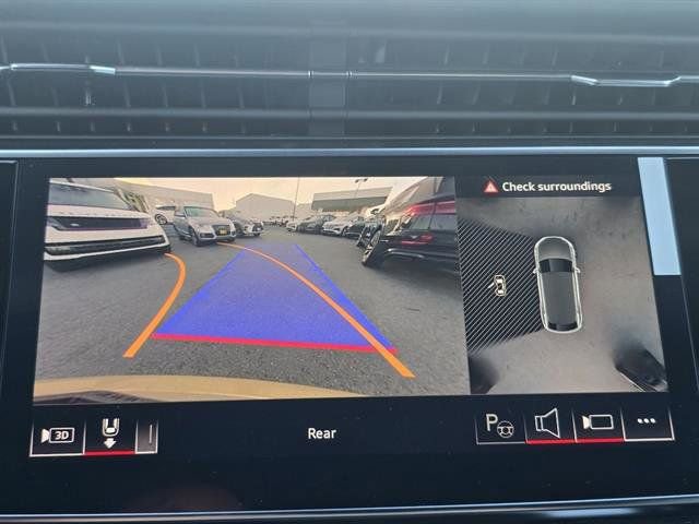 Used 2024 Audi Q8 Prestige image 8