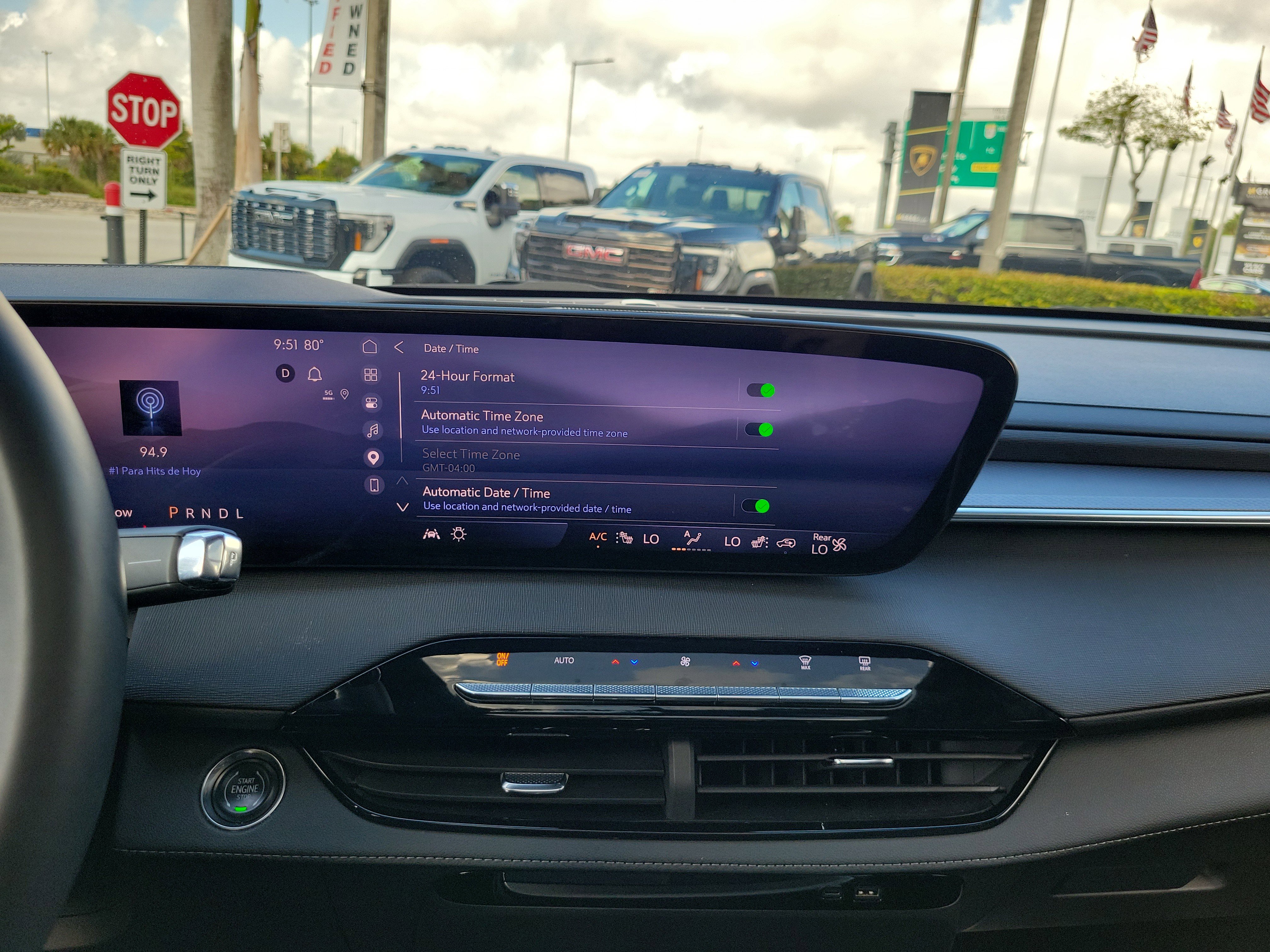 Used 2025 Buick Enclave Sport Touring w/ Power Package image 24