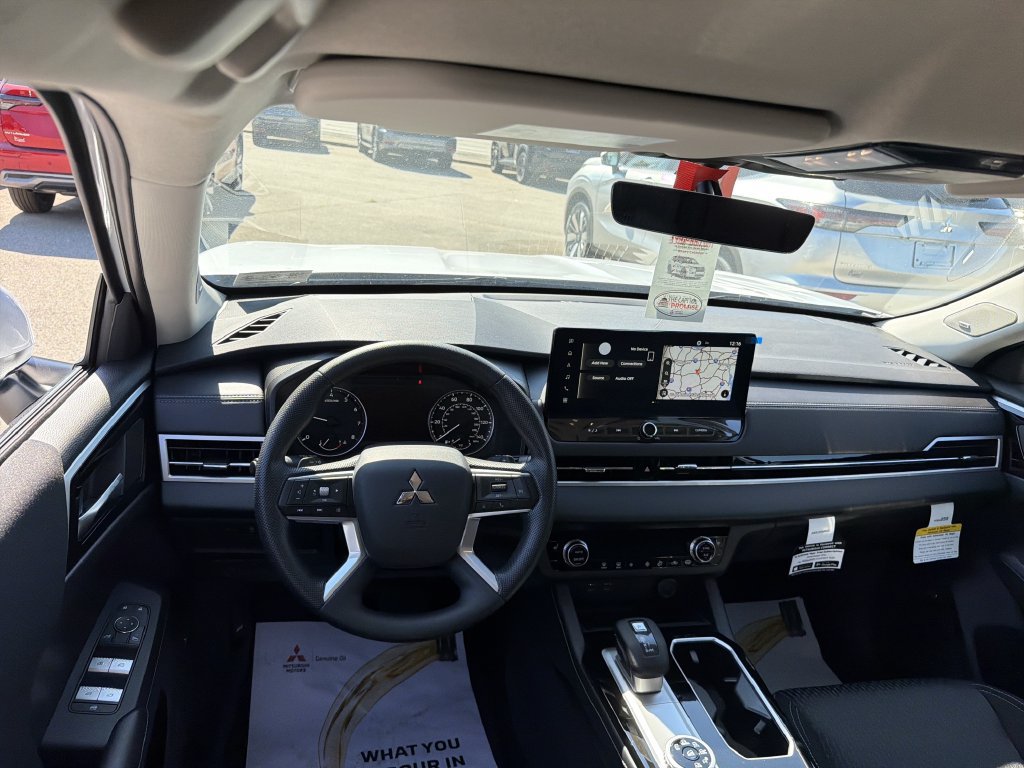 New 2026 Mitsubishi Outlander ES AWD/4WD image 15