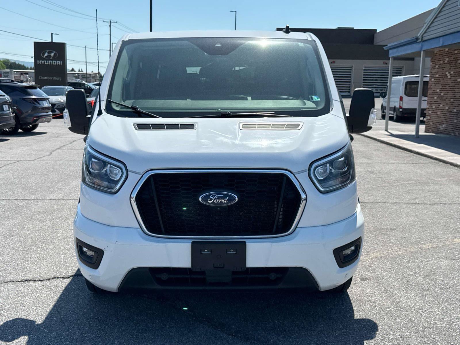 Used 2023 Ford Transit 350 XLT RWD image 29