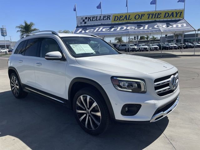 Used 2022 Mercedes-Benz GLB 250 w/ Premium Package Lite image 2