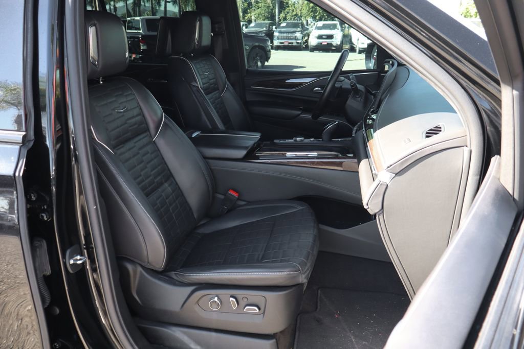 Used 2023 Cadillac Escalade Sport Platinum w/ LPO, ONYX Package AWD/4WD image 62