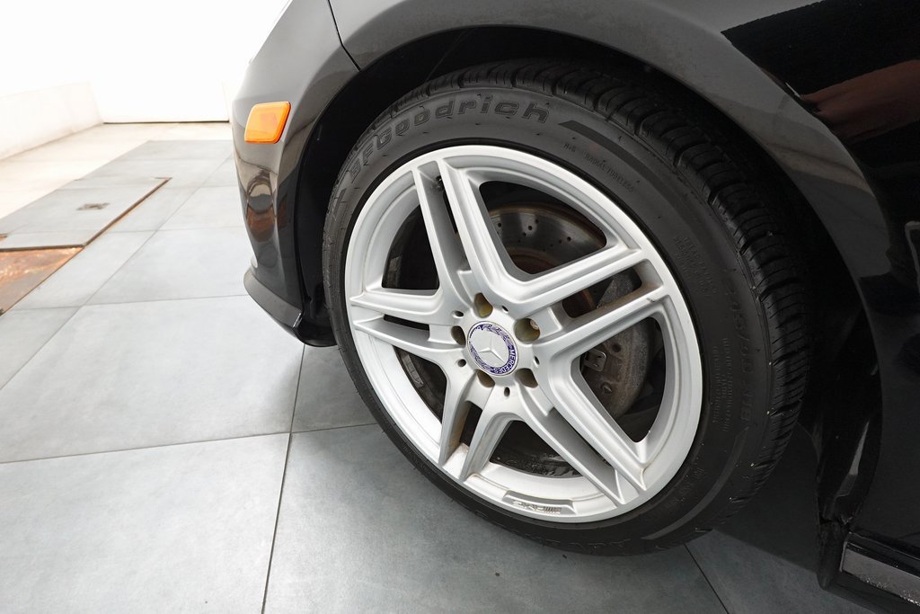 Used 2013 Mercedes-Benz E 350 4MATIC Sedan image 28