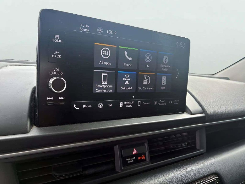 Used 2025 Honda Pilot EX-L image 13