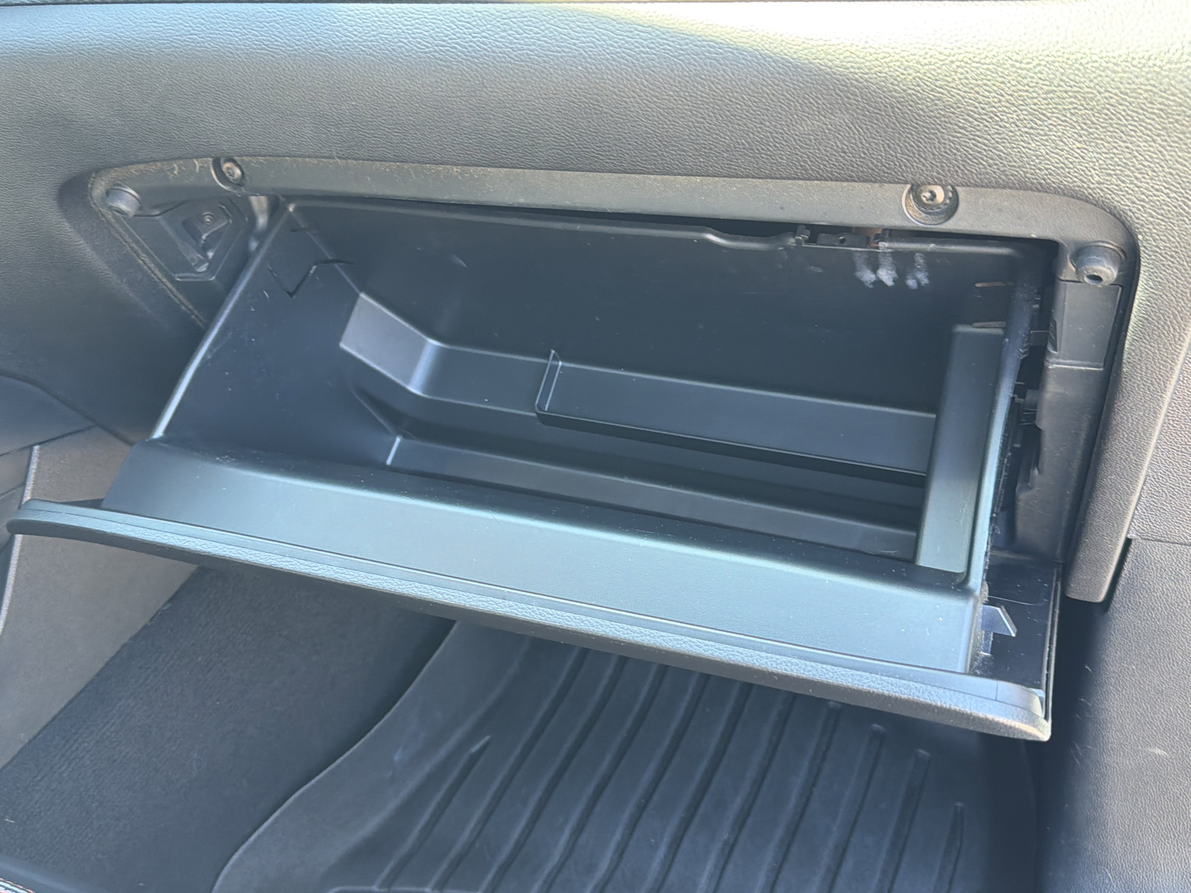 Used 2022 Ford Explorer ST-Line w/ Class IV Trailer Tow Package image 56