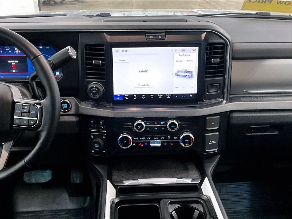 Used 2025 Ford F350 Platinum w/ FX4 Off-Road Package AWD/4WD image 18