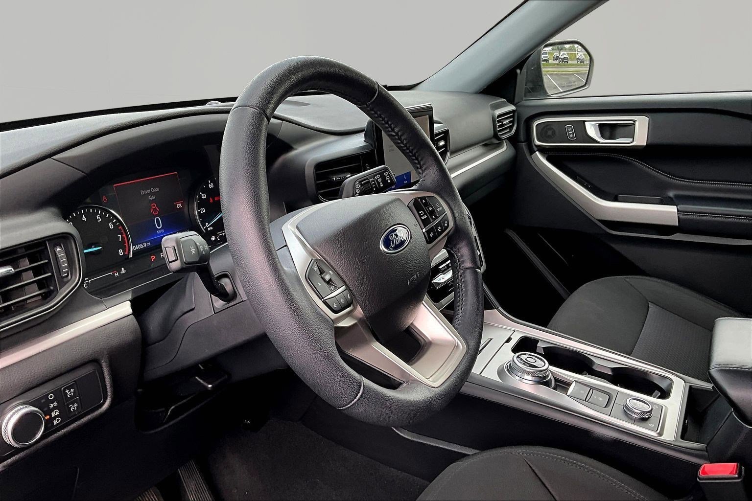 Used 2022 Ford Explorer XLT AWD/4WD image 17