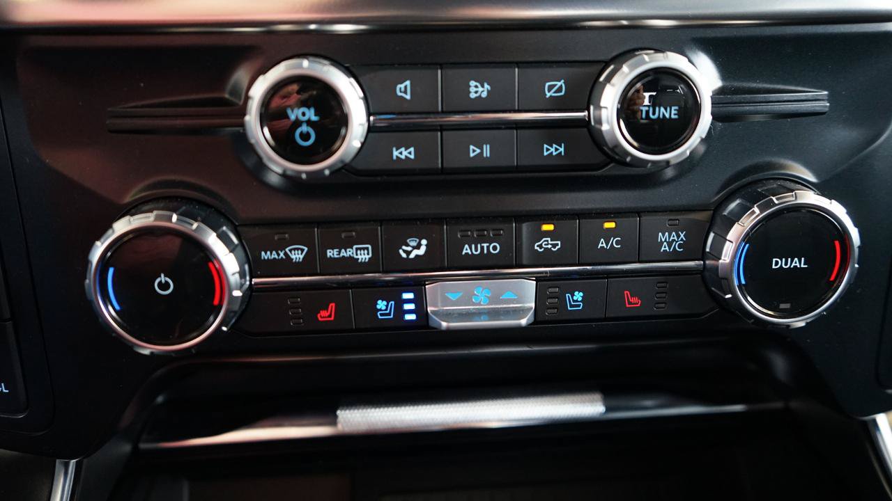 Used 2023 Ford F150 Raptor AWD/4WD image 19
