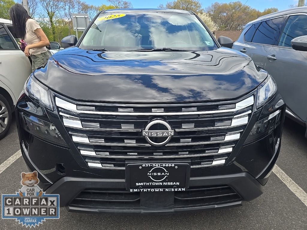 Used 2025 Nissan Rogue S image 35